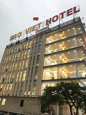 Lắp đặt bộ chữ tại Sao Việt HP